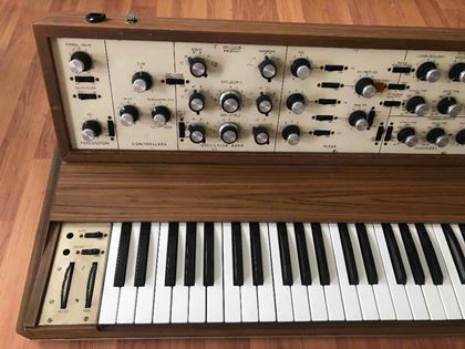 Unknown-moog style synth